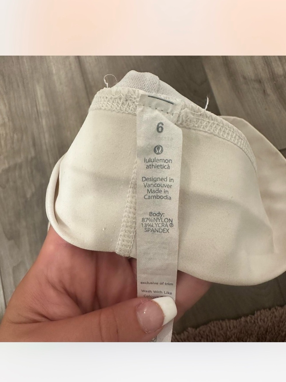 Lululemon Women’s size 6 Free to Be Longline White Sports Bra - Picture 5 of 5